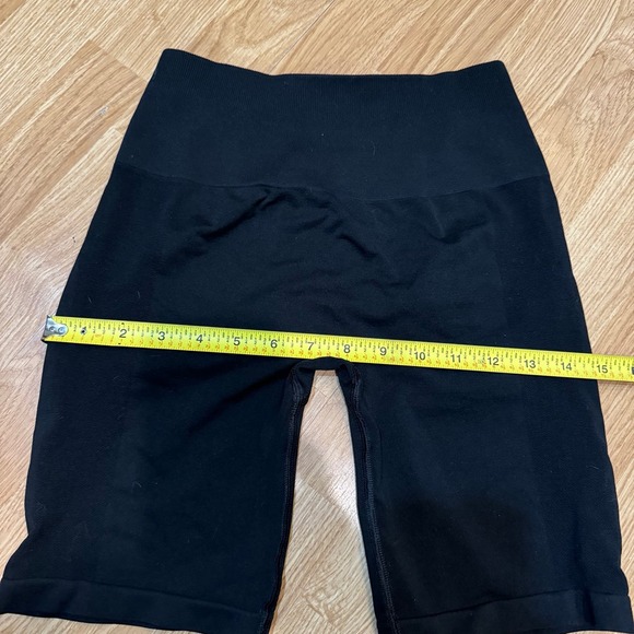 Alphalete amplify shorts - Picture 5 of 5